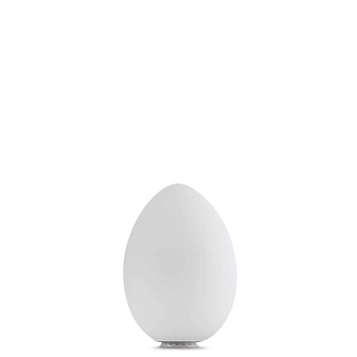 FontanaArte Uovo small white table lamp by Ben Swildens