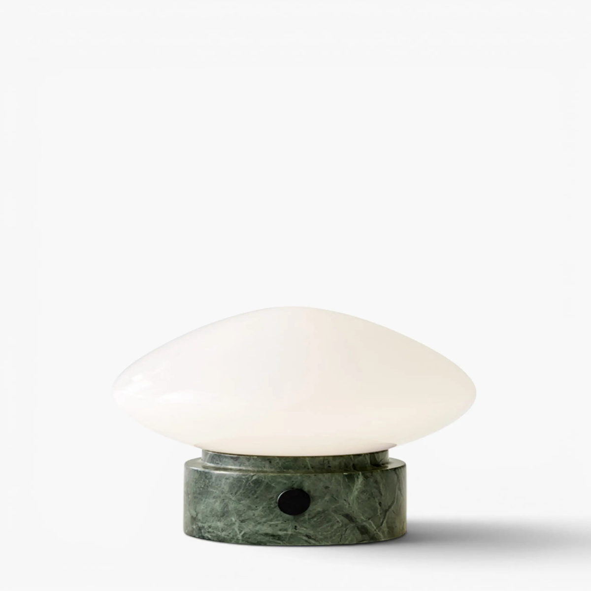 &Tradition Mist AP21 portable lamp